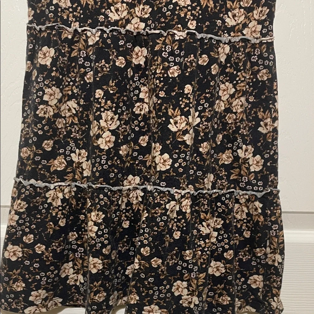Old Navy charming casual